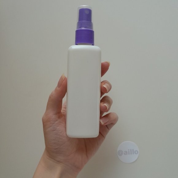 Empty Plastic Spray Bottle with Cap, white purple - Picture 2 of 8